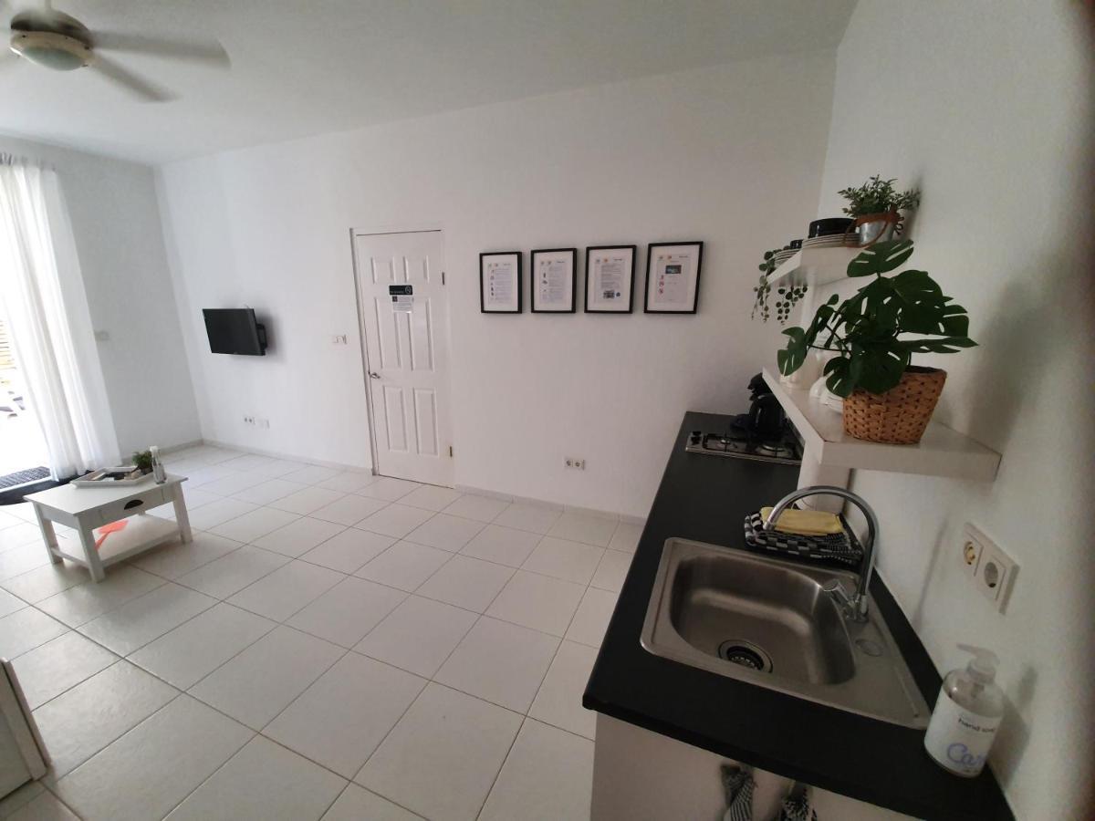 A2 Apartment Budget At Jan Thiel Curacao Ngoại thất bức ảnh